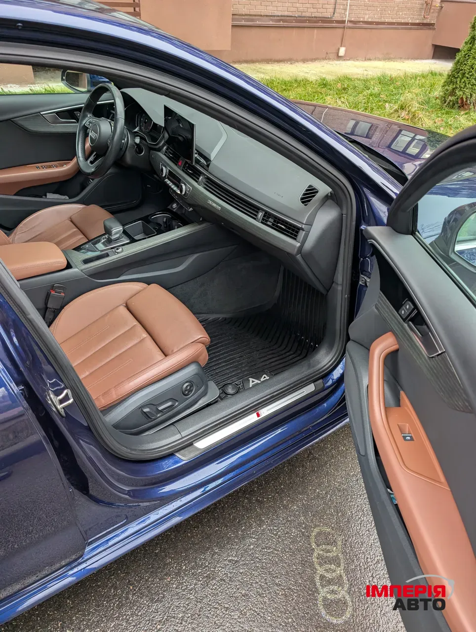 Audi A4 - фото 10