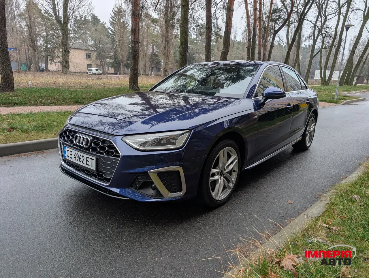 Audi A4 - фото 2