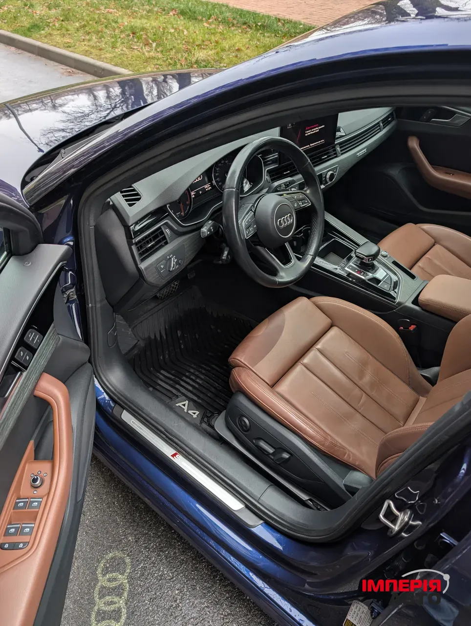 Audi A4 - фото 9