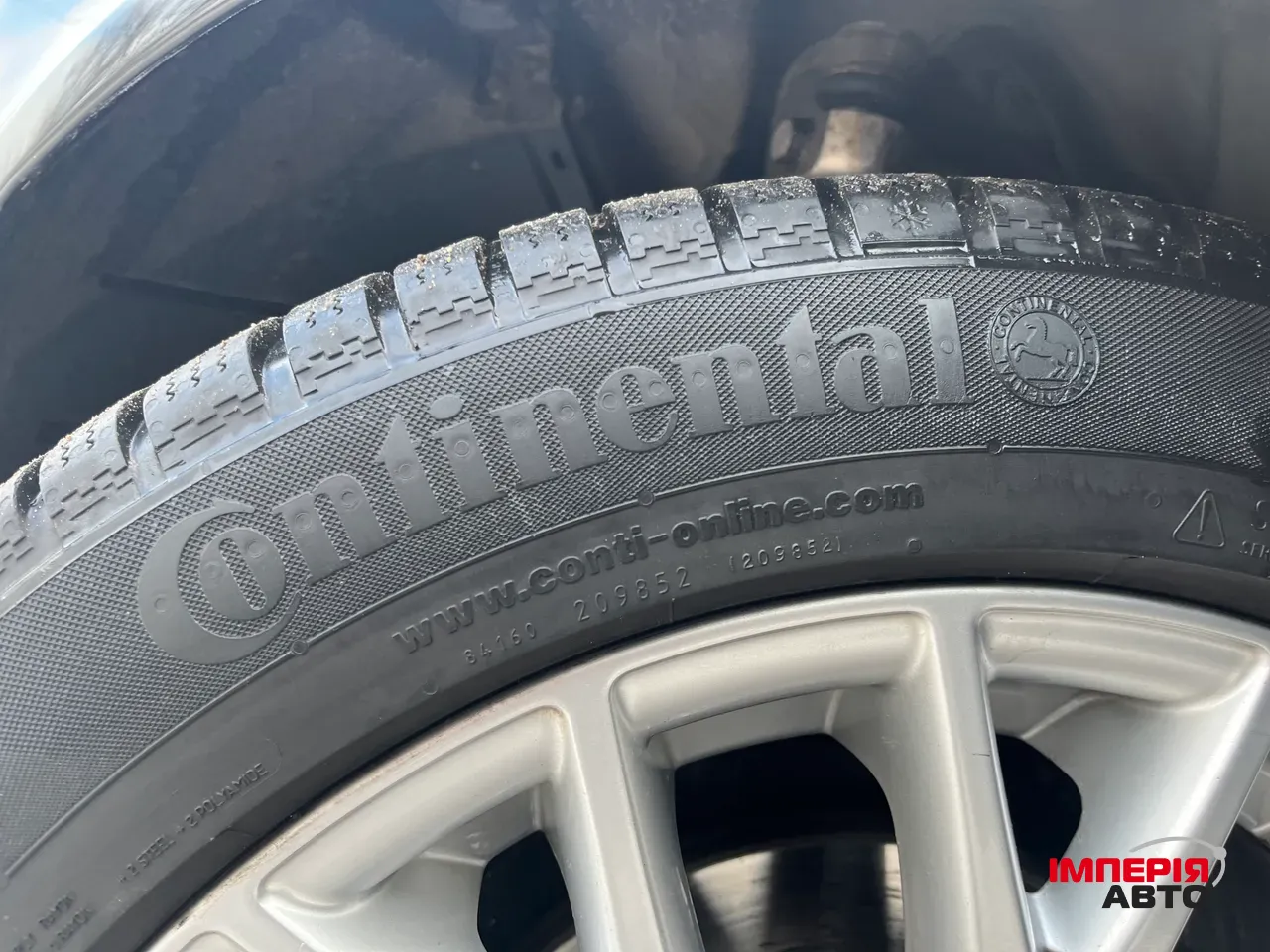 Audi A4 - фото 16