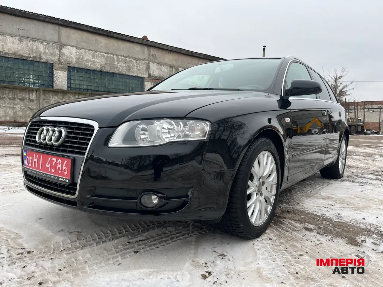 Audi A4 - фото 2