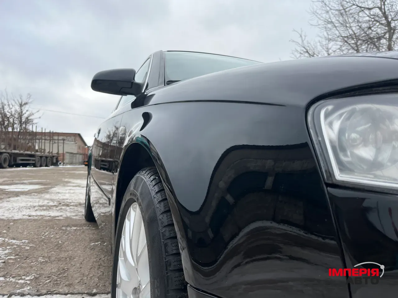 Audi A4 - фото 8