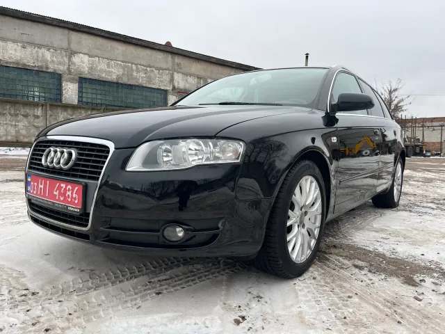 Audi A4 - фото 2