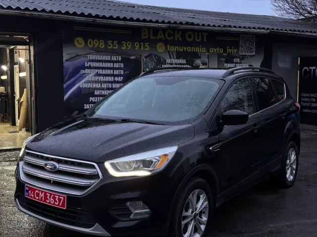Ford Escape - фото 1