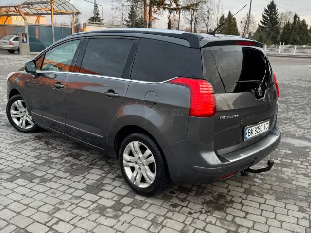 Peugeot 5008 - фото 5