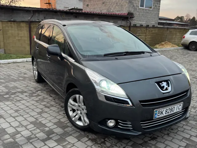 Peugeot 5008 - фото 3