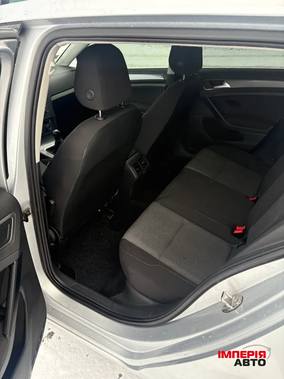 Volkswagen Golf - фото 11