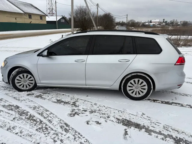 Volkswagen Golf - фото 2