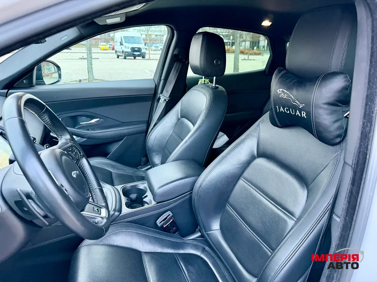 Jaguar E-Pace - фото 19