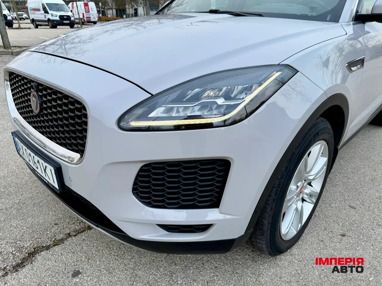 Jaguar E-Pace - фото 13