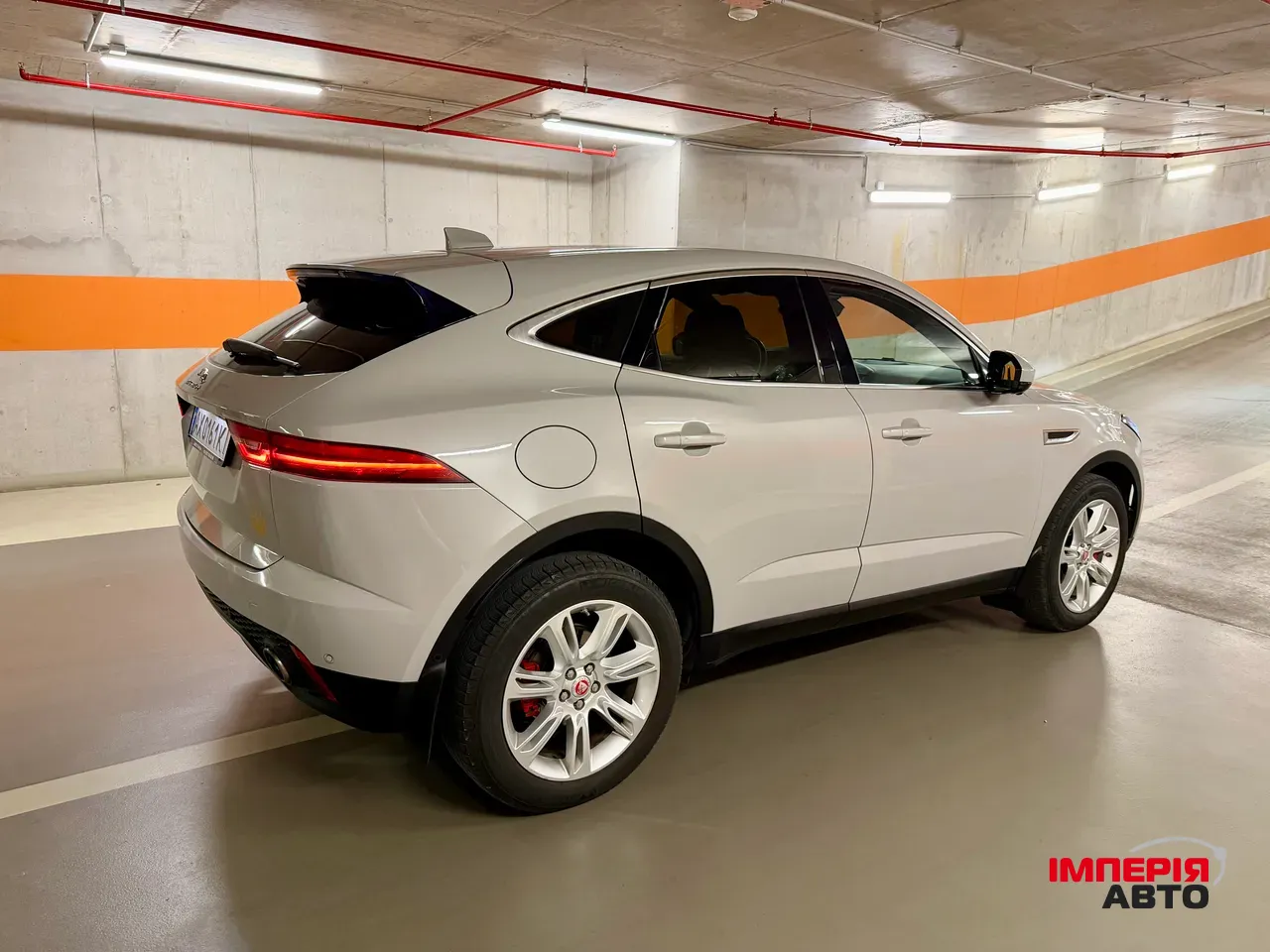 Jaguar E-Pace - фото 8