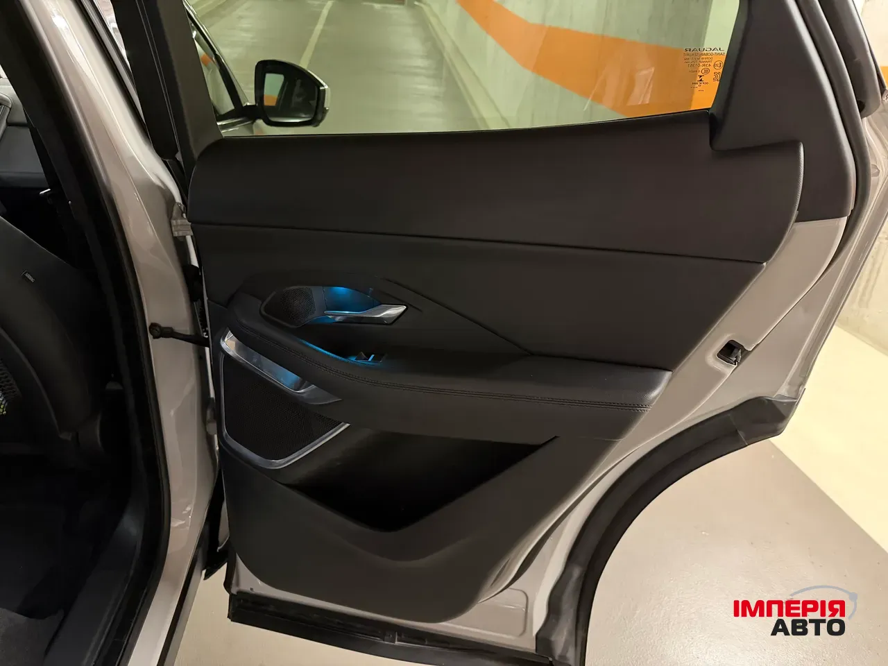 Jaguar E-Pace - фото 34