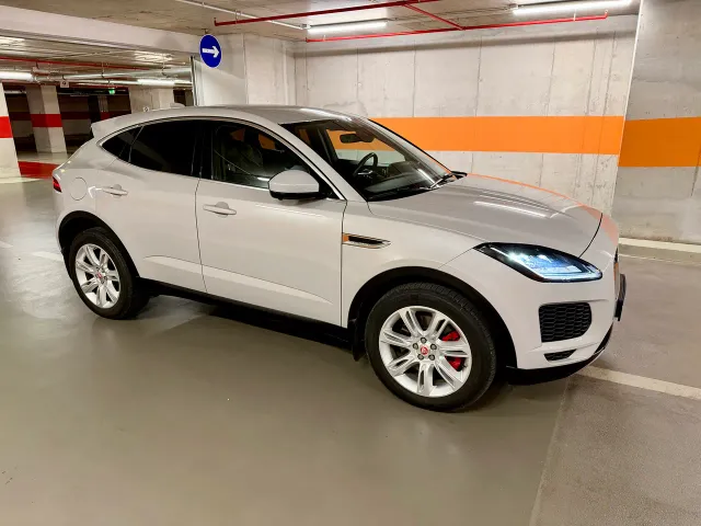 Jaguar E-Pace - фото 4