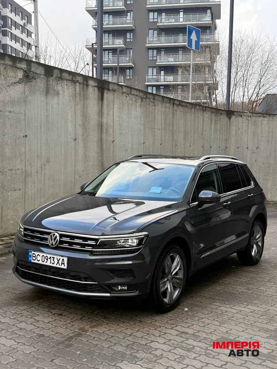 Volkswagen Tiguan - фото 3