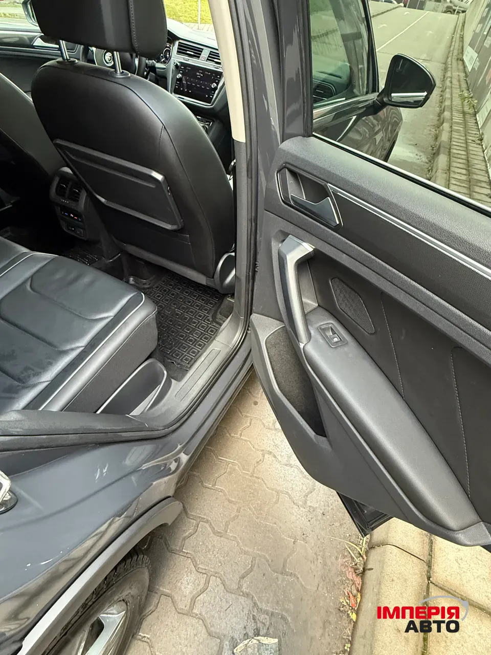 Volkswagen Tiguan - фото 29