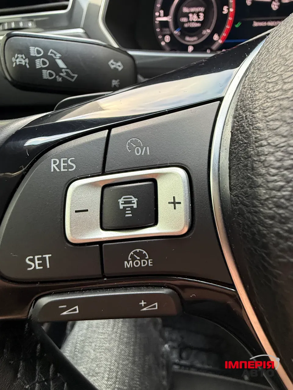 Volkswagen Tiguan - фото 36