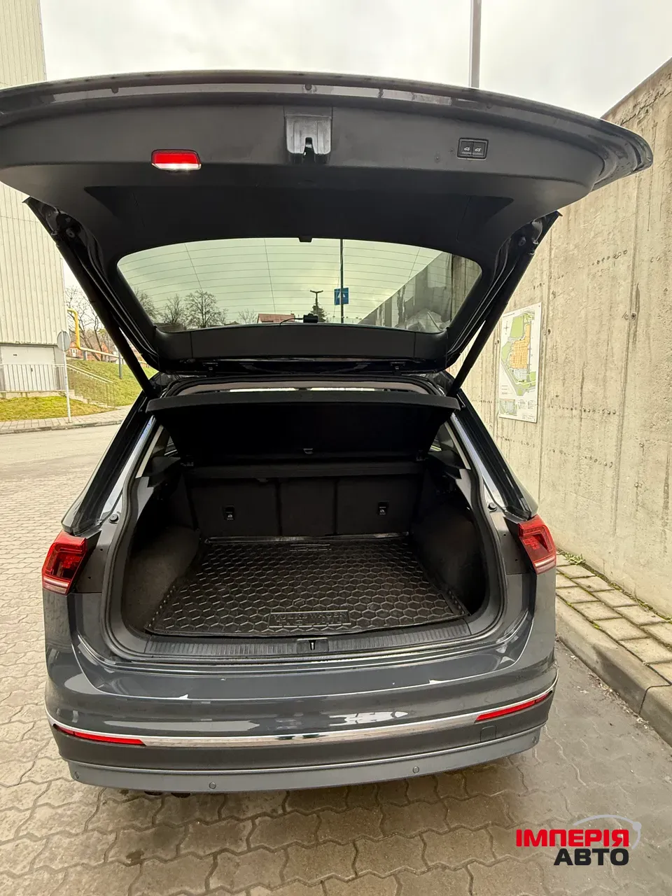 Volkswagen Tiguan - фото 27