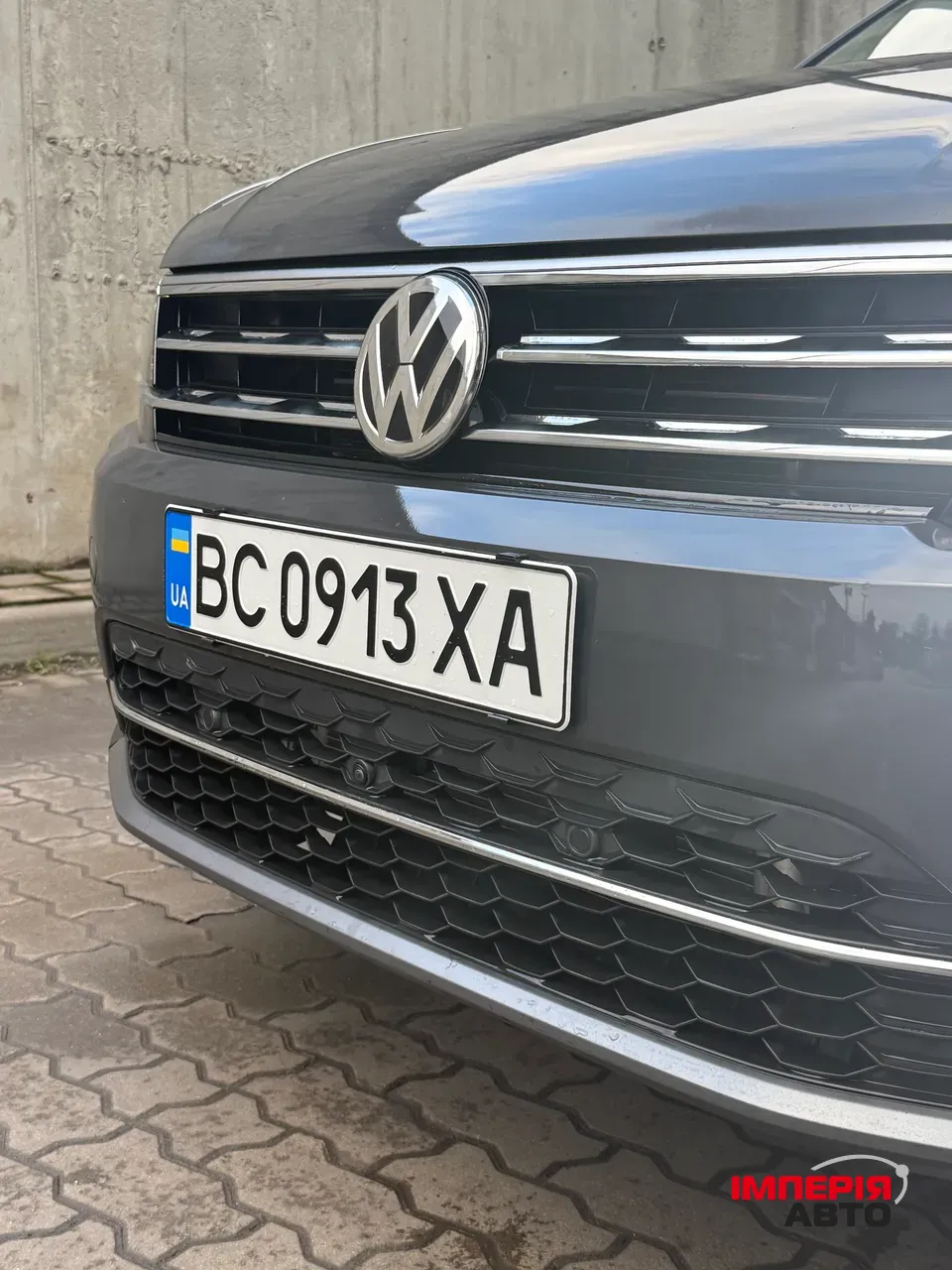 Volkswagen Tiguan - фото 4