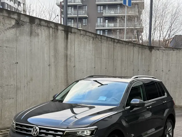 Volkswagen Tiguan - фото 3
