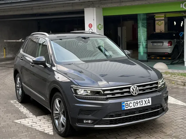Volkswagen Tiguan - фото 2
