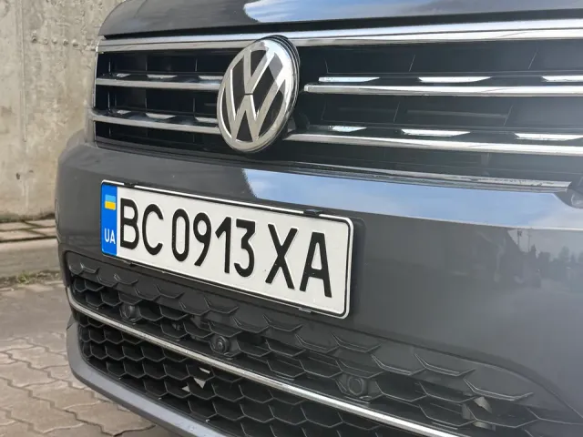 Volkswagen Tiguan - фото 4