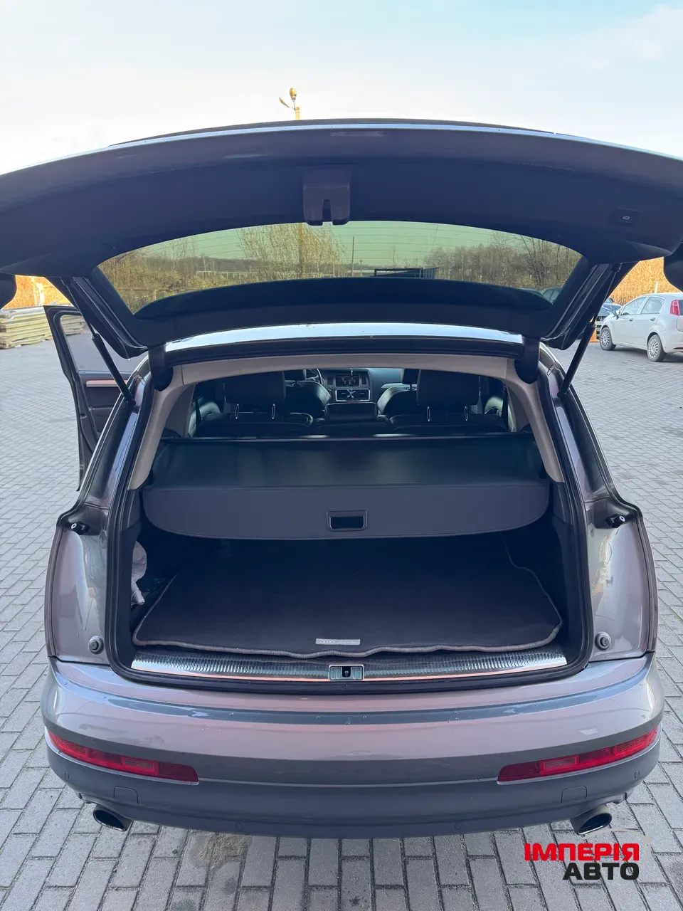 Audi Q7 - фото 4