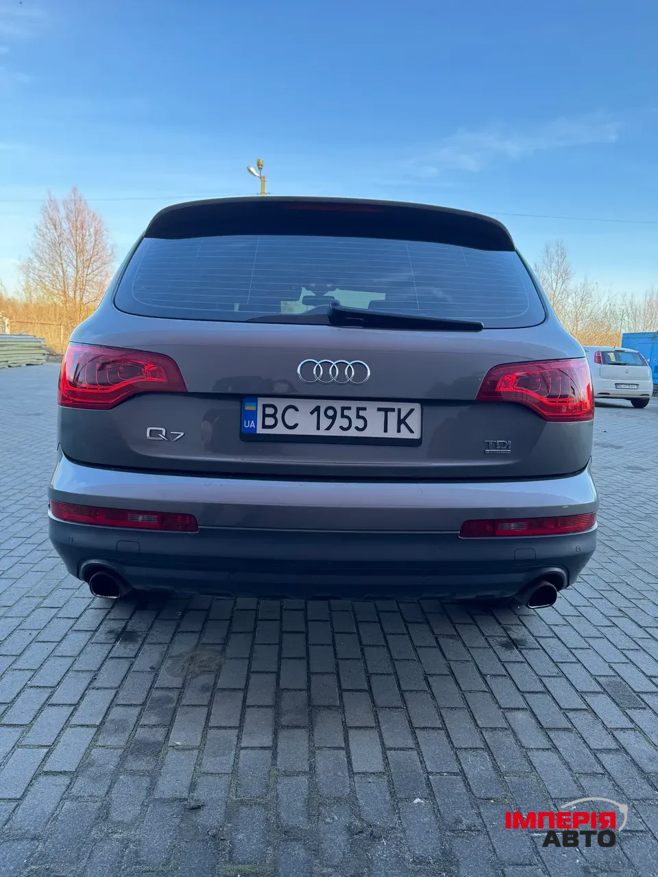 Audi Q7 - фото 2