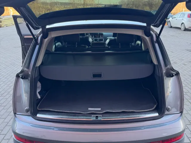 Audi Q7 - фото 4