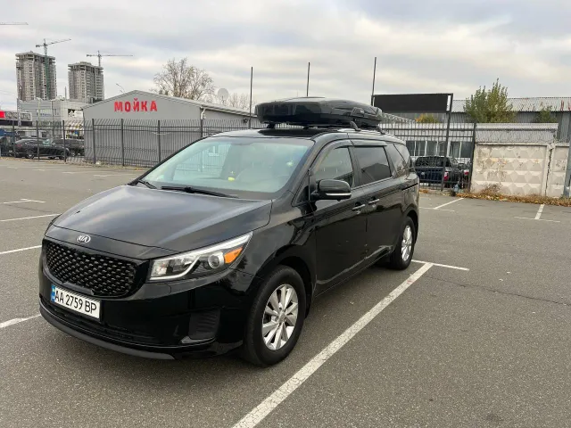 Kia Sedona - фото 1