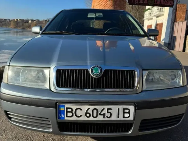 Skoda Octavia - фото 2