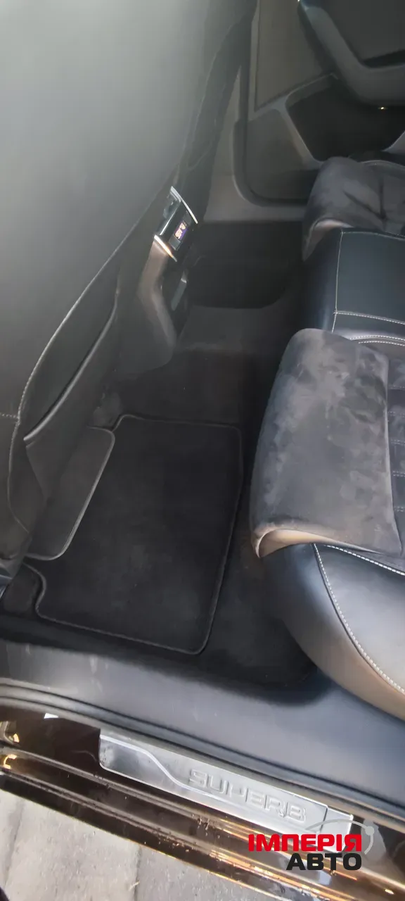 Skoda Superb - фото 12