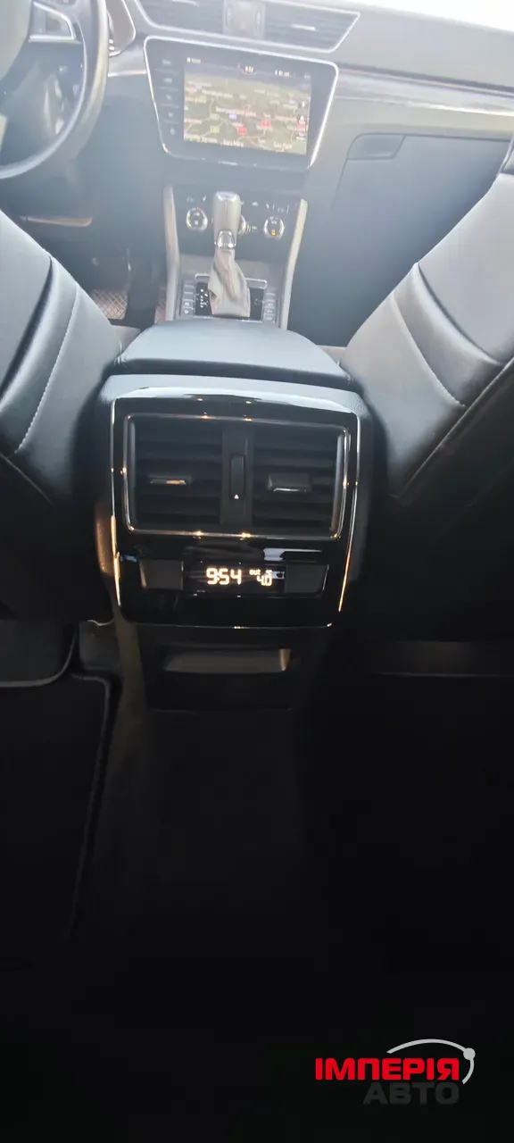 Skoda Superb - фото 13