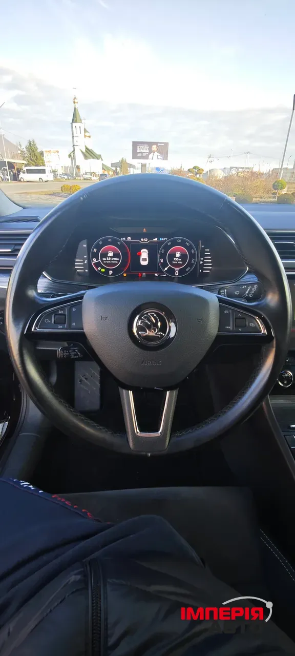 Skoda Superb - фото 21