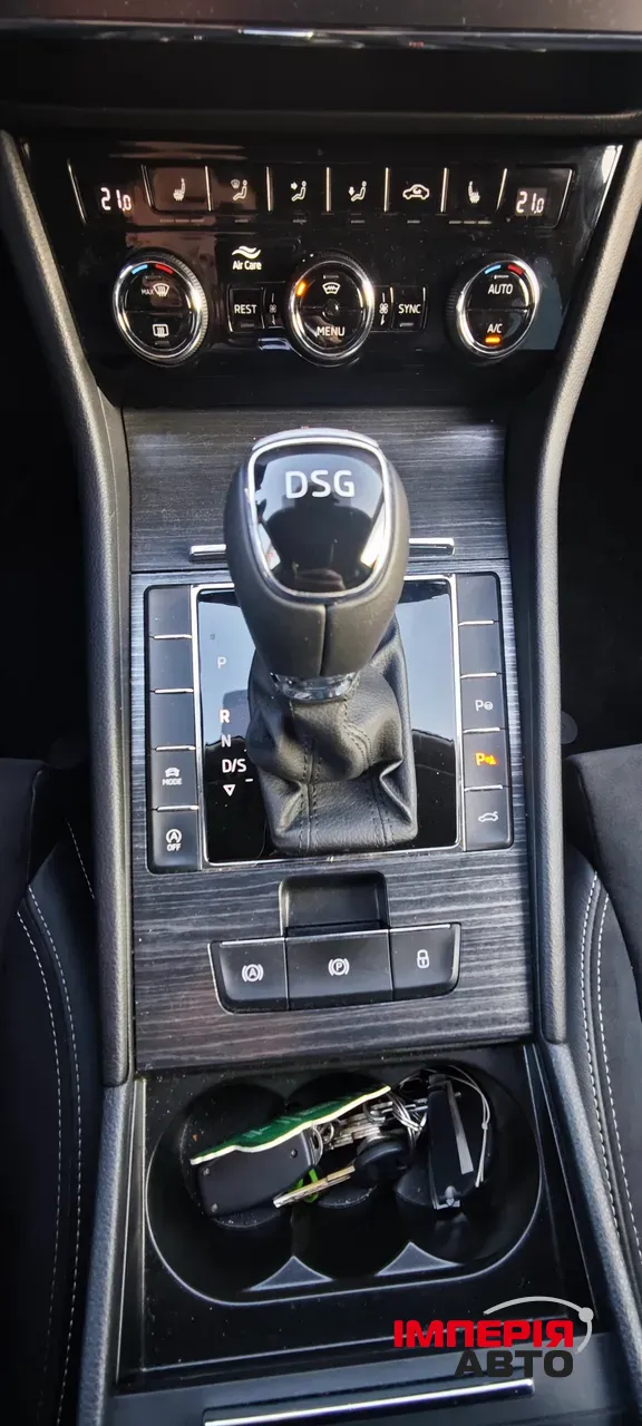 Skoda Superb - фото 24