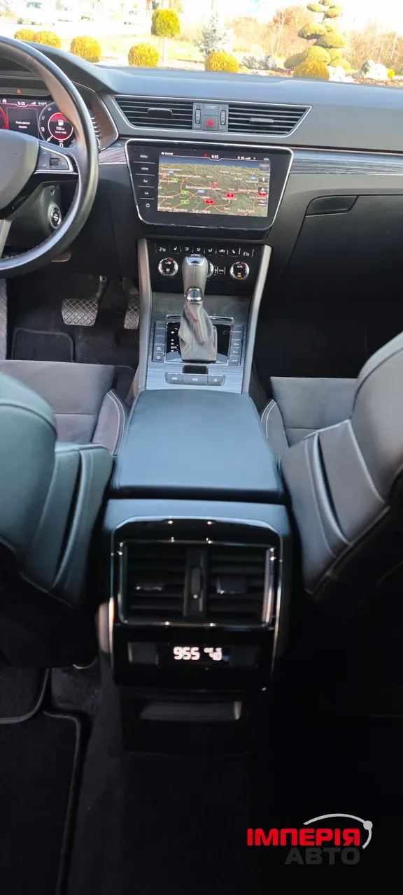 Skoda Superb - фото 9