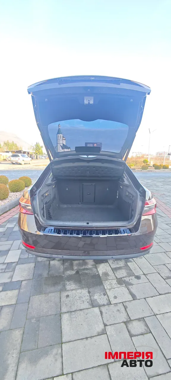 Skoda Superb - фото 7