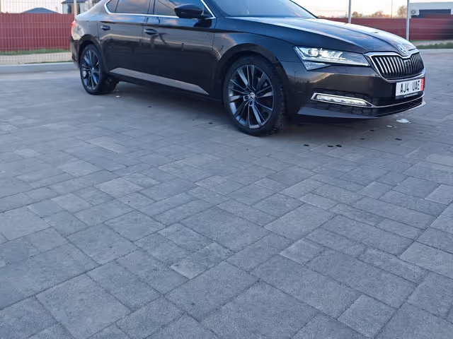 Skoda Superb - фото 3