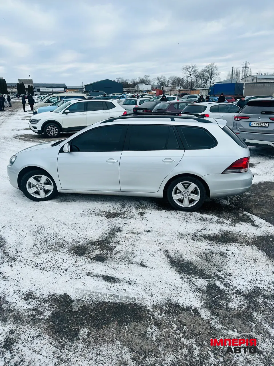 Volkswagen Golf - фото 8