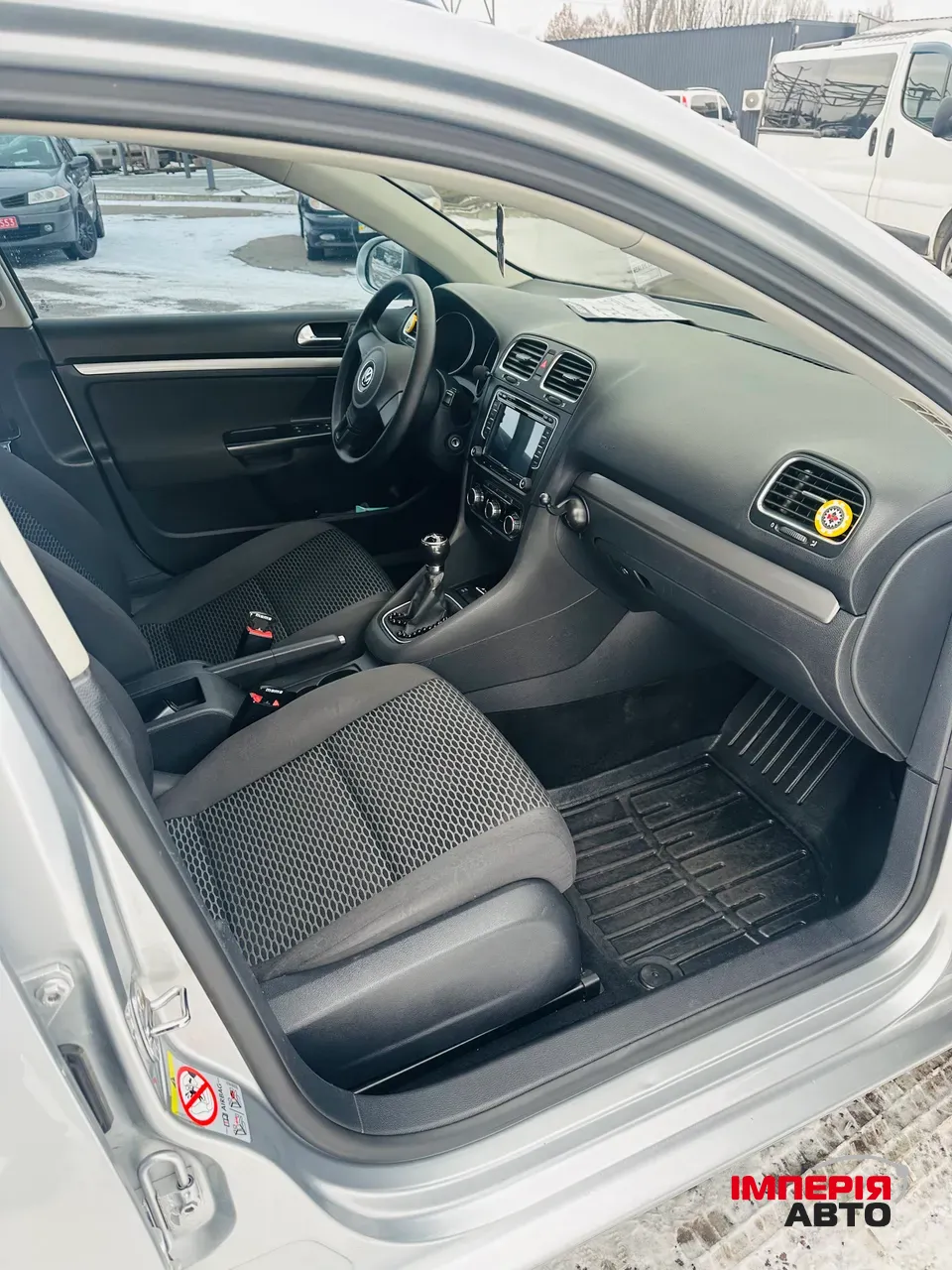 Volkswagen Golf - фото 17