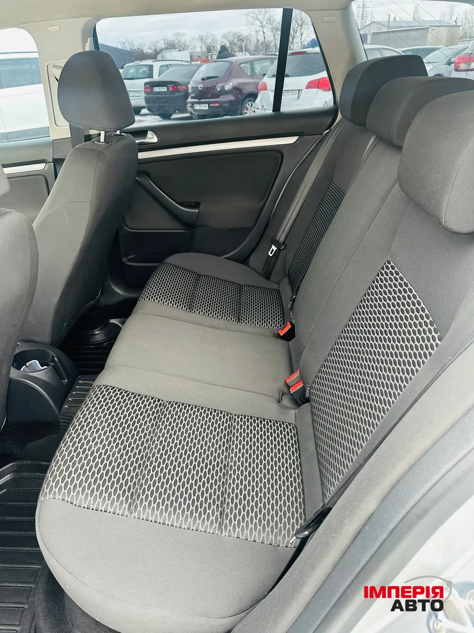 Volkswagen Golf - фото 14