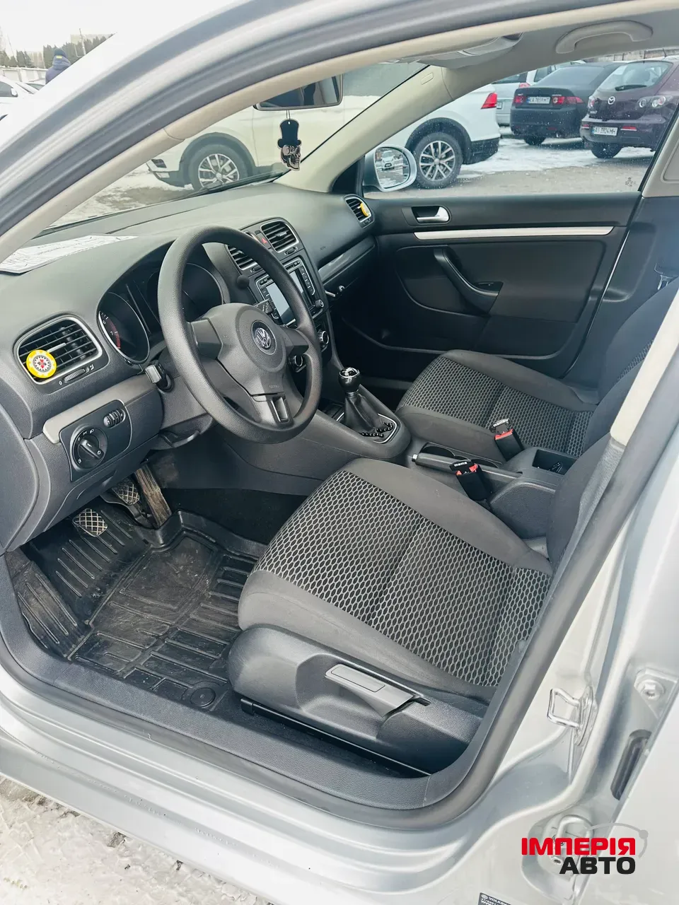 Volkswagen Golf - фото 16