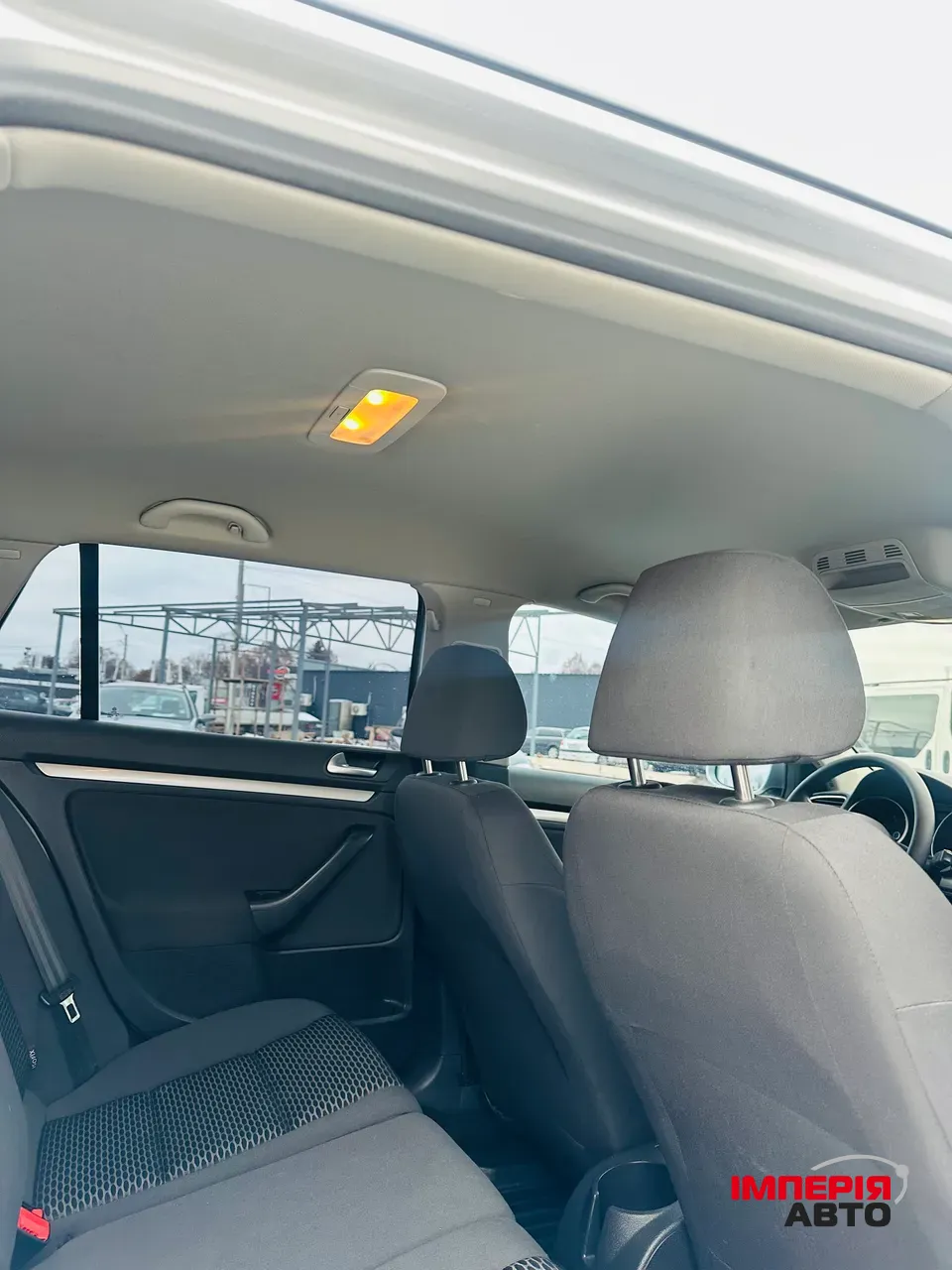 Volkswagen Golf - фото 19