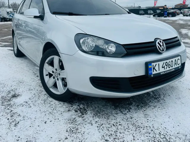 Volkswagen Golf - фото 1
