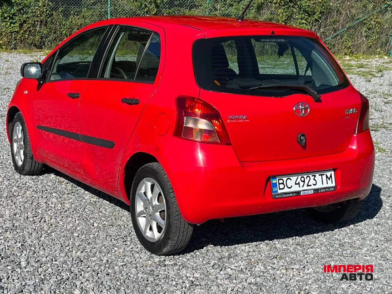 Toyota Yaris - фото 5