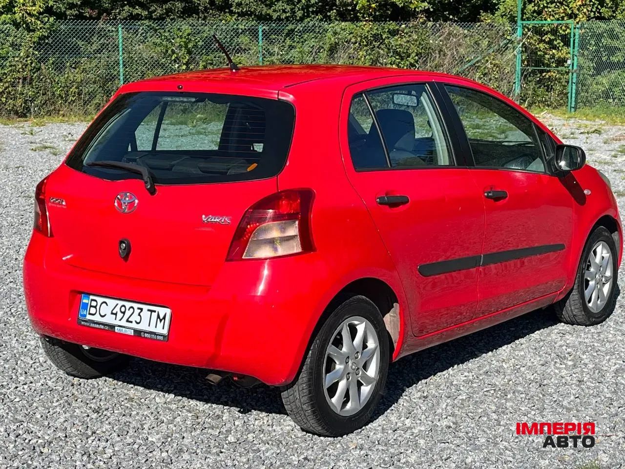 Toyota Yaris - фото 6