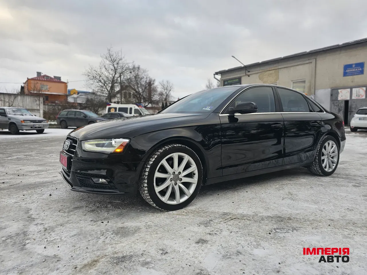Audi A4 - фото 5