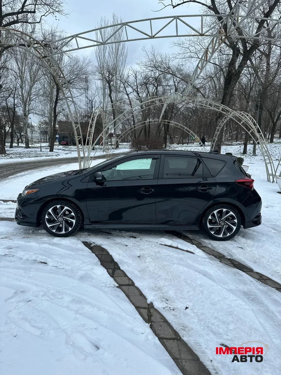 Toyota Corolla - фото 2