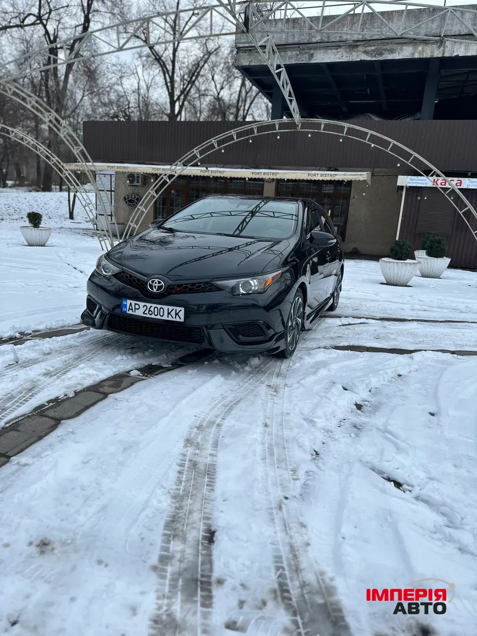 Toyota Corolla - фото 1