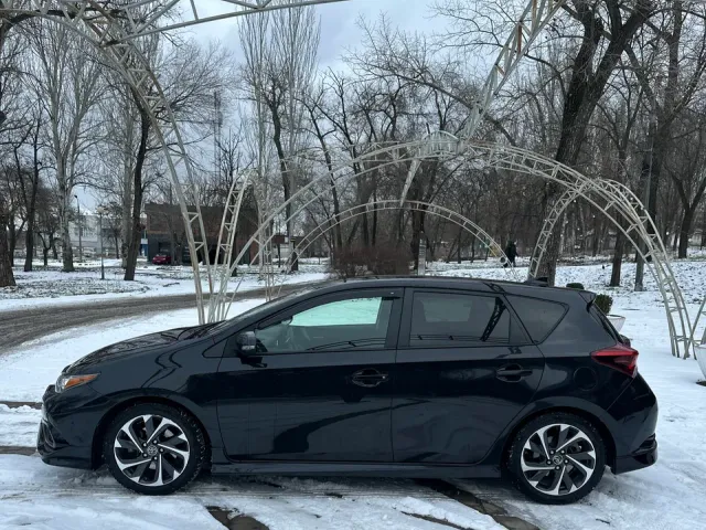 Toyota Corolla - фото 2