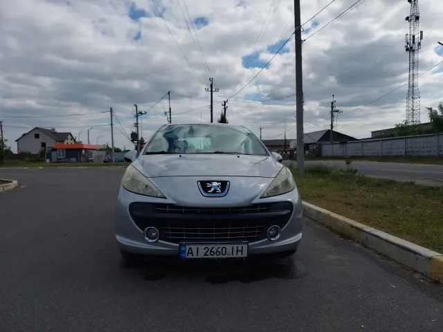 Peugeot 207 - фото 1